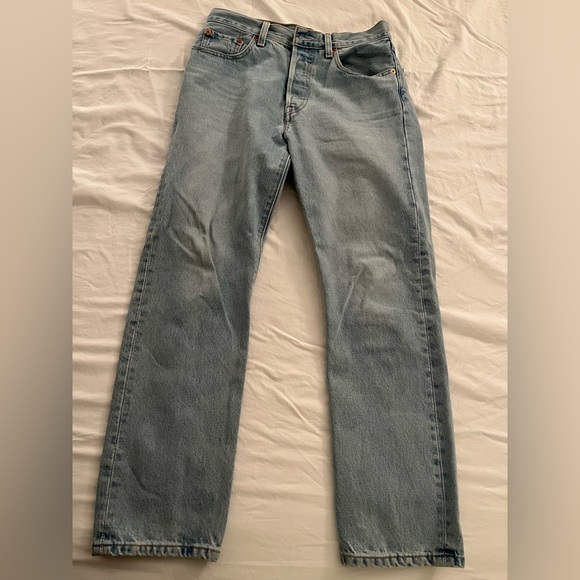 Levi’s 501 Cropped Jeans - Picture 3 of 3